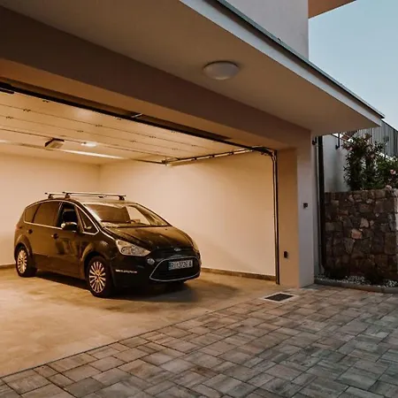 Lu 1 Island Krk By Guide 别墅